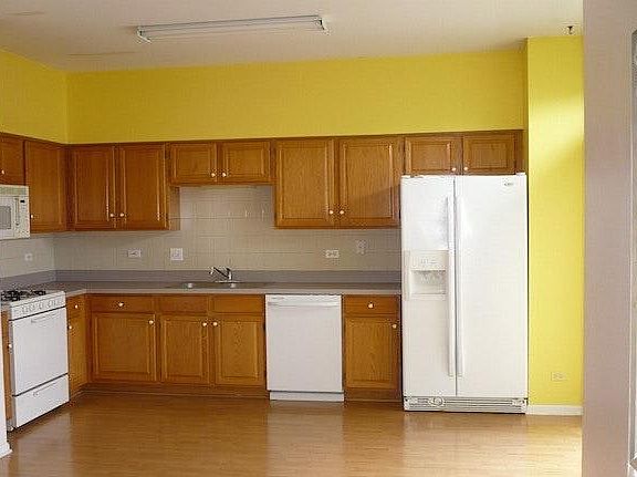 3rd image of 2733 Cedar Glade Dr
