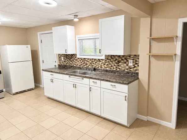 2102-2104 Messanie St., 2102-2104 Messanie St #2102-B, Saint Joseph, MO 64507