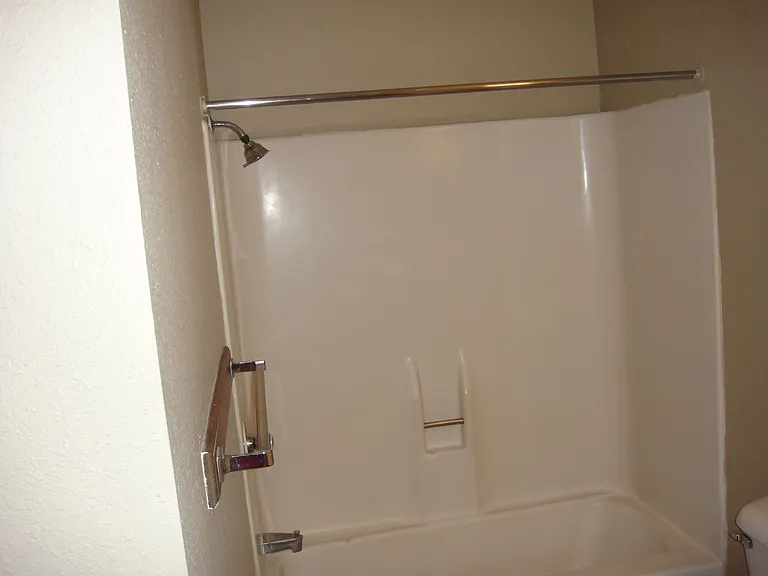 206 Broadway St #A — Photo 7