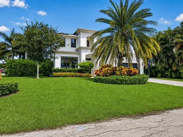512 LAKE Drive, Delray Beach, FL 33444