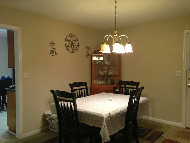 3064 Heritage Rd NE photo 1