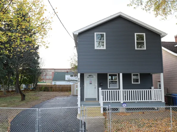 59 Northlane Dr, Rochester, NY 14621