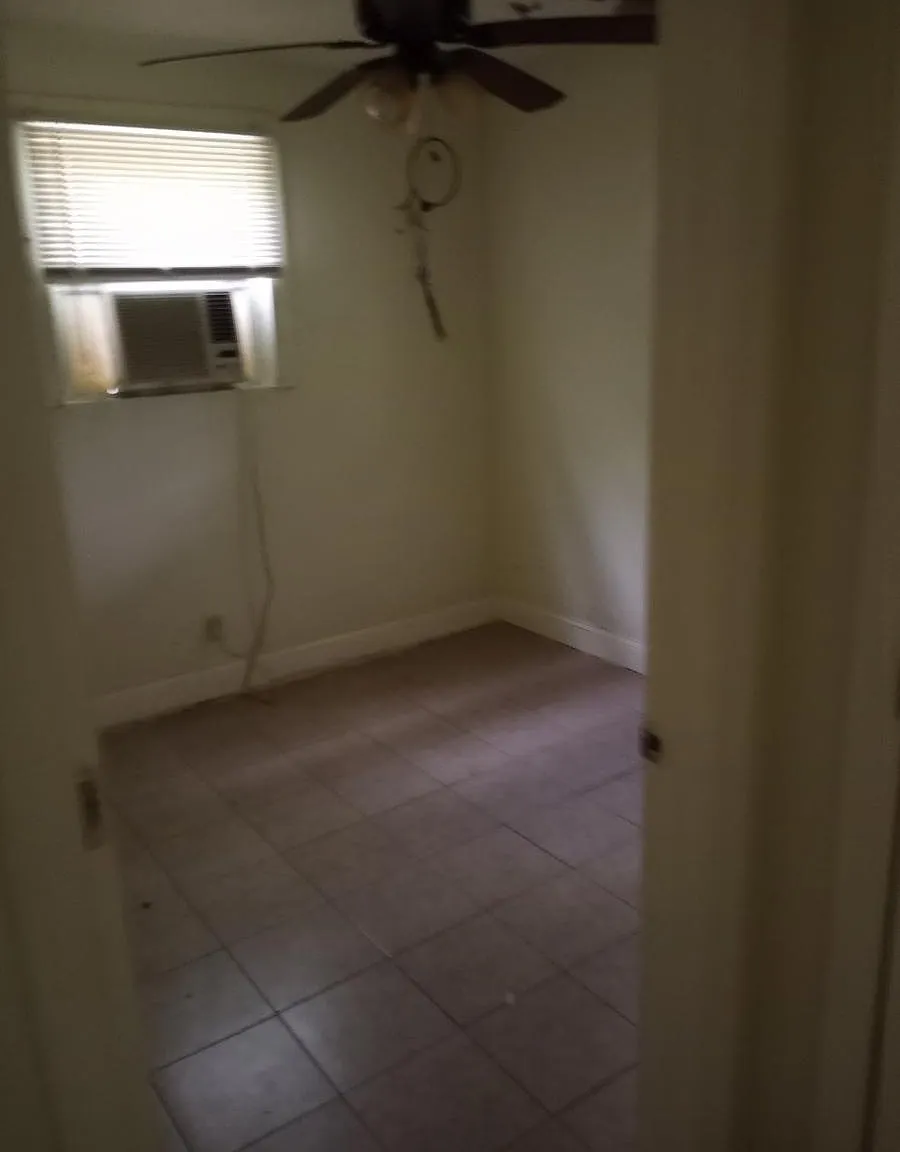 3 bed, 756 sqft, $1,100 — Photo 3