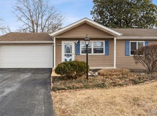 2949 Gladwood Dr, Saint Louis, MO 63129