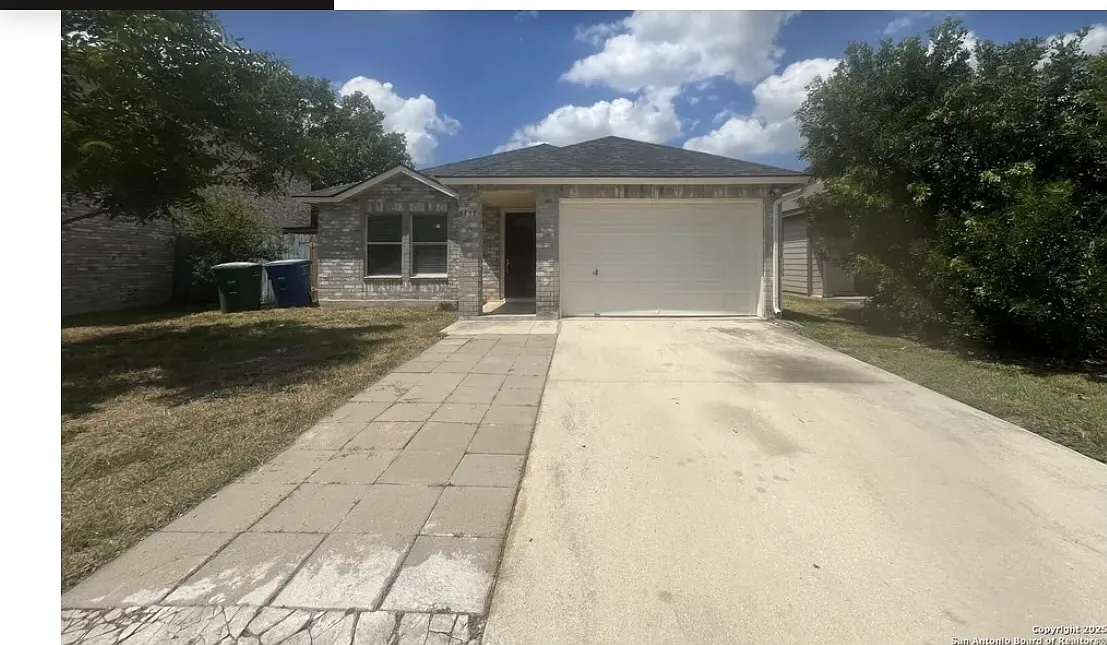 8131 Grand Bnd — Photo 4