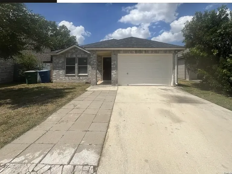 8131 Grand Bnd — Photo 4