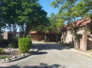 920 Patricia Pl, Uvalde, TX 78801