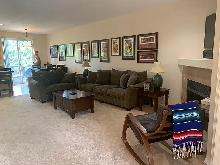 20390 Noble Ln — Photo 4