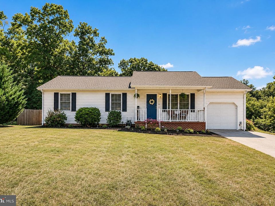 1st image of 10417 Skinner Hill Dr
