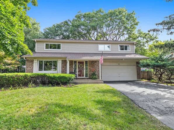 822 Woodbine Cir, Lake Zurich, IL 60047