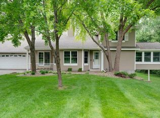 14716 Oak Run Ln, Burnsville, MN 55306