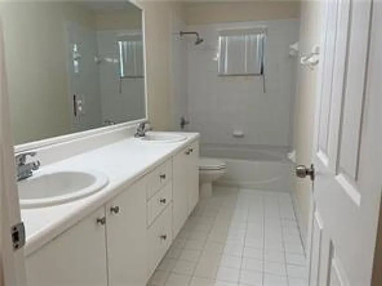4329 Vineyard Cir #4329 — Photo 10