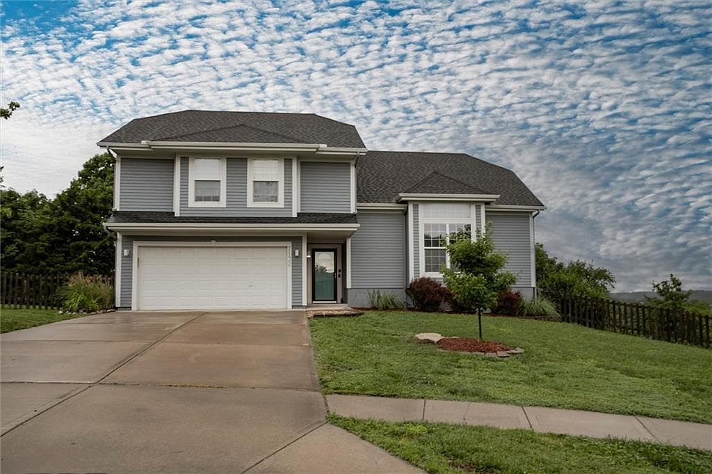 7132 Woodstock St, Shawnee, KS 66218 | Zillow