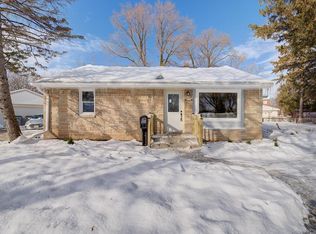 2230 W Neil Pl, Milwaukee, WI 53209