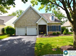 82 Glenmoor Cir S, Palmer Twp, PA 18045