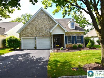 82 Glenmoor Cir S, Palmer Twp, PA, 18045