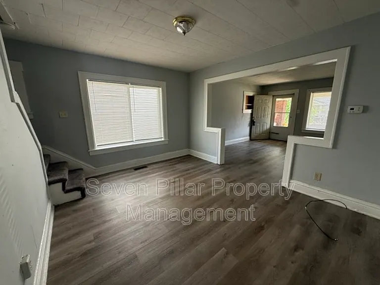 1044 16th Ave — Photo 7