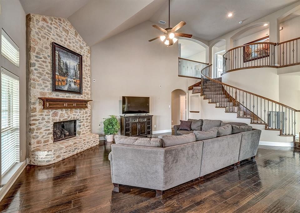 1st image of 4502 Blue Grass Ct