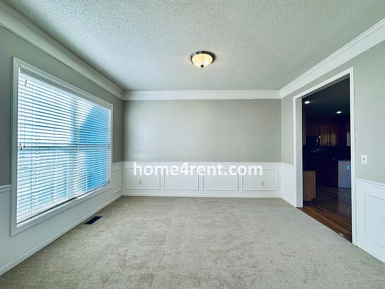 15252 W 158th Ter — Photo 4