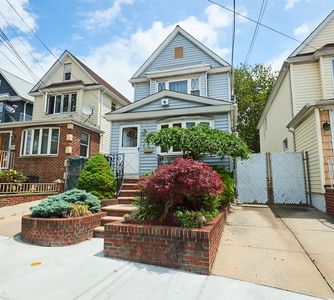 53-31 66th St, Maspeth, NY, 11378