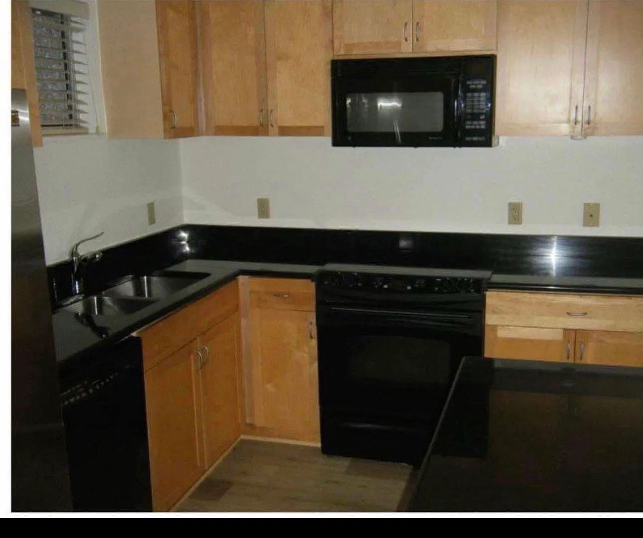 2 bed, 1122 sqft, $2,550 — Photo 3