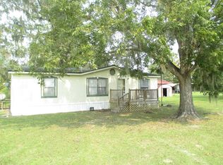 227 Deerview Rd, Ray city, GA 31645