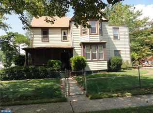 135 W 4th St, Palmyra, NJ 08065
