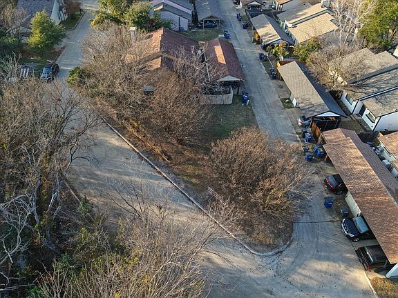 5th image of 523 Post Oak Ln