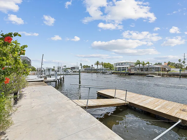 3272 Minnow Creek Dr — Photo 58