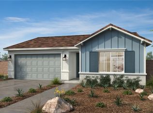 927 Dryden Dr, Lake Elsinore, CA 92530