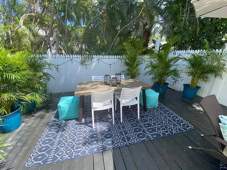 7 Thompson Ln — Photo 13