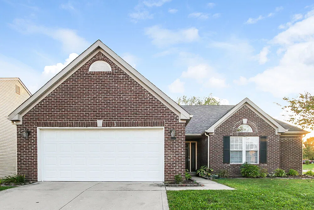 3 bed, 2.0 bath, 1463 sqft, $1,985 — Photo 1