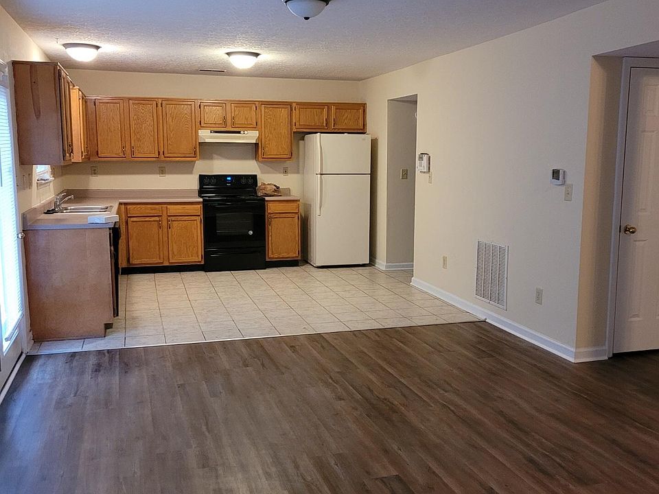 2nd image of 2797 Stoney Park Ln