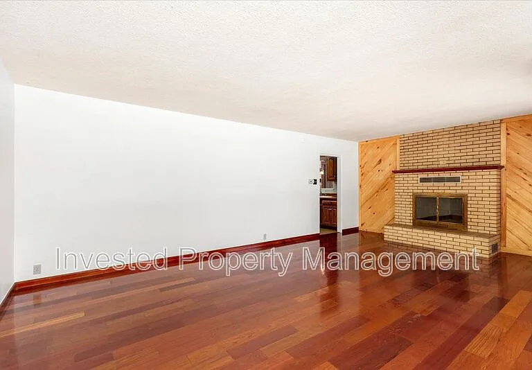 413 Poncha Blvd — Photo 9