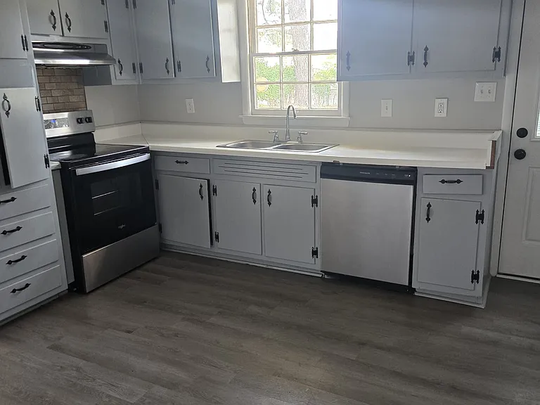 2206 Linde St NW — Photo 13