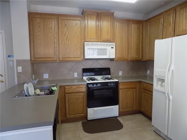 11000 Anderson Mill Rd #29 — Photo 7