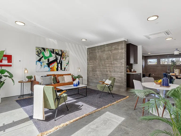 811 Folger Ave — Photo 52