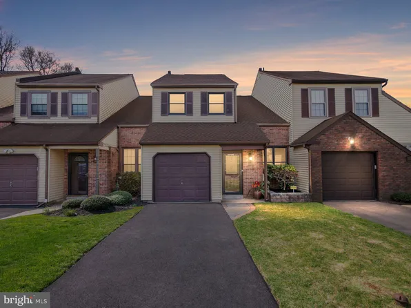 257 Parkview Way, Newtown, PA 18940