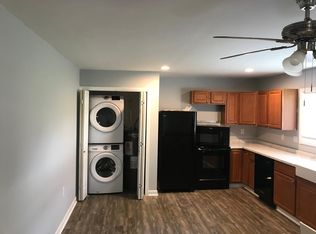 12301 Delcorte Ln #B, Pineville, NC 28134