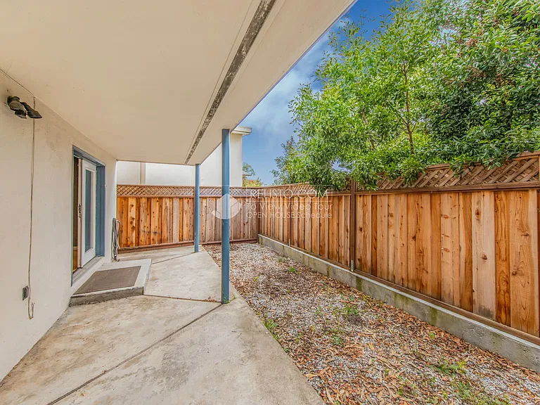 37 Crestmont Dr — Photo 30