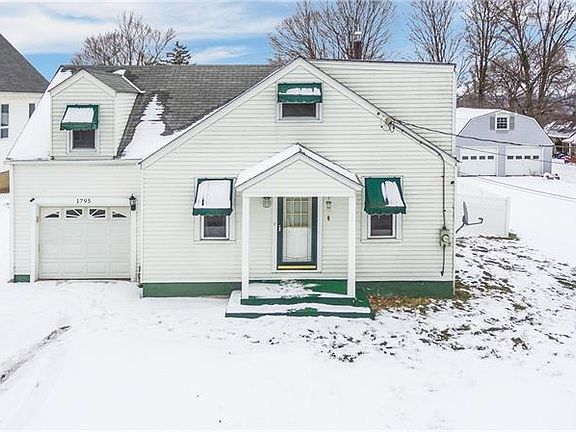2nd image of 1795 Windover Ave