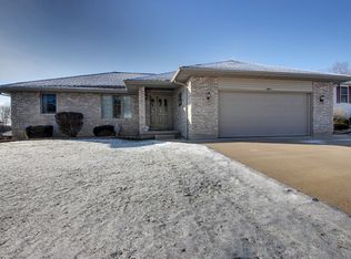 2407 Wheatland Dr, Quincy, IL 62305