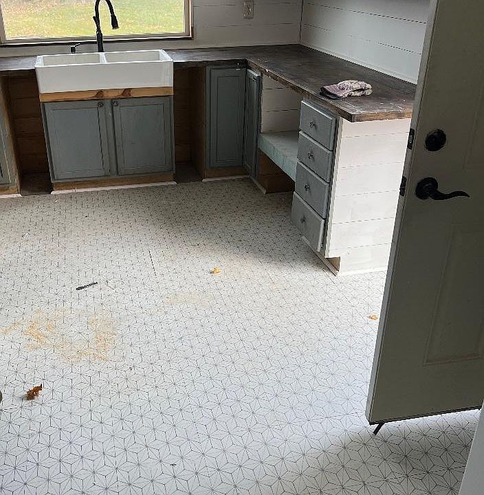 2nd image of 15710 Culver Dr