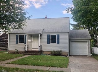 34 Sherwood St, Clifton, NJ 07013