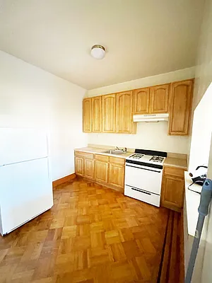 Rented by Chris Stewart, LREB | media 4