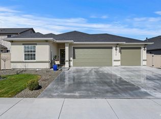 2370 W Herron Ridge Dr, Nampa, ID 83686