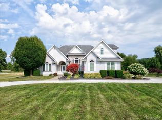 6551 Meldrum Rd, Fair Haven, MI 48023