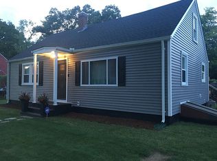 40 Amore Rd, Springfield, MA 01109