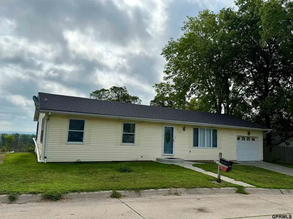 716 N 3rd St, Nebraska City, NE 68410