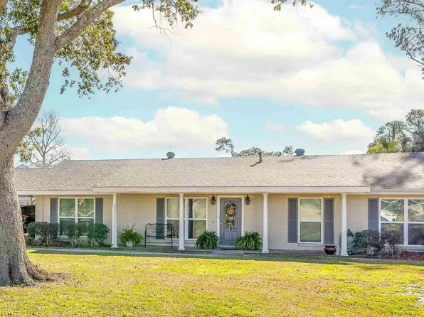 604 Fairway Dr, Thibodaux, LA 70301